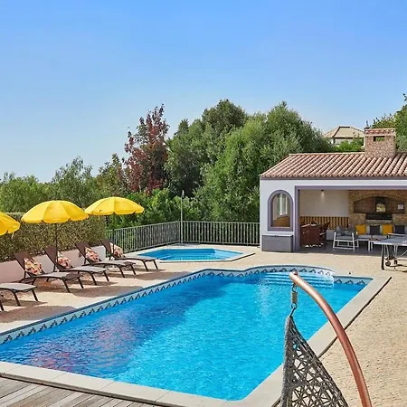 Majestic Pool *