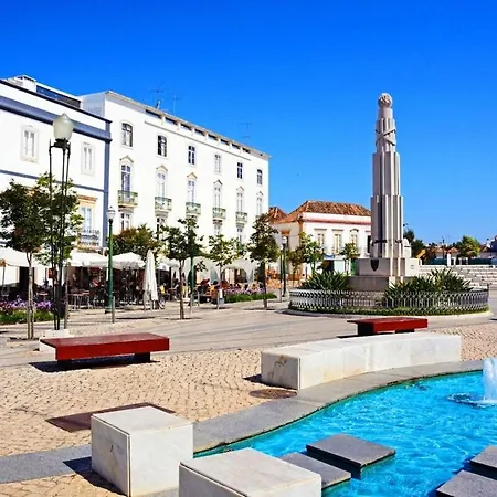 Majestic Pool *