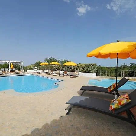Majestic Pool