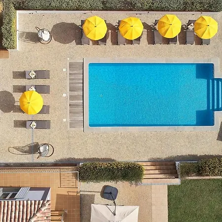 Majestic Pool דירה טאווירה